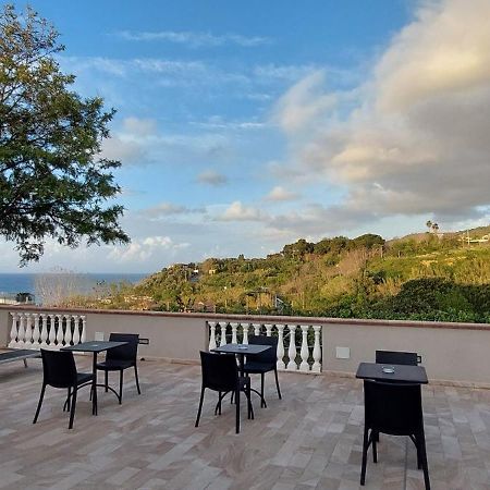 Апарт отель Residenza La Grazia Tropea - Free Parking - Экстерьер фото